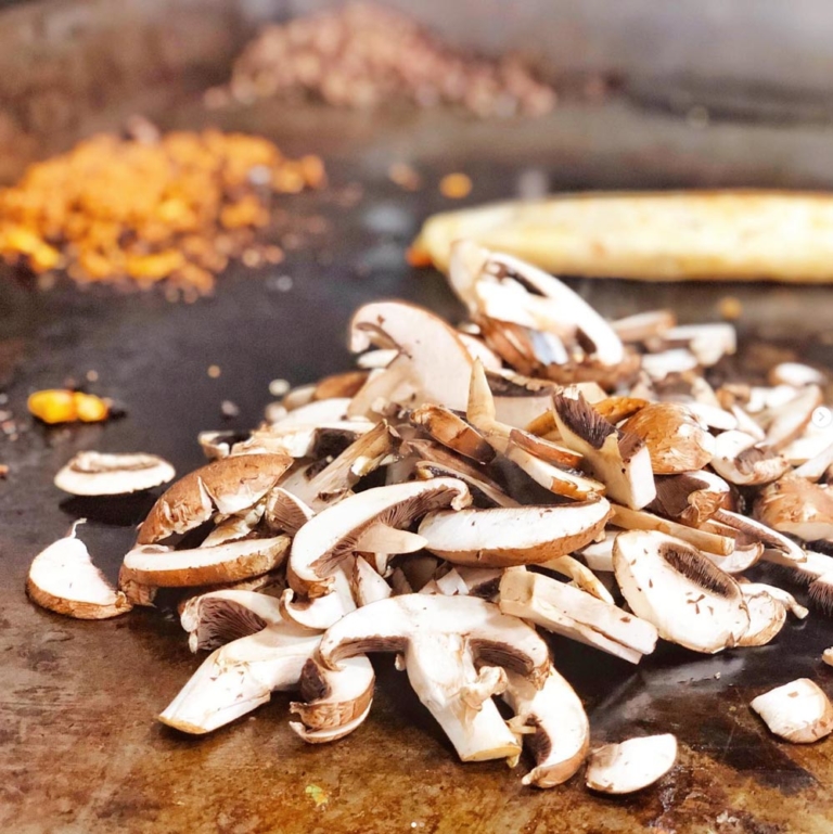 Lucha Sabina sliced mushrooms and flat top
