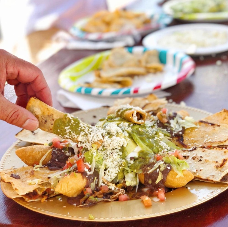 Lucha Sabina nachos